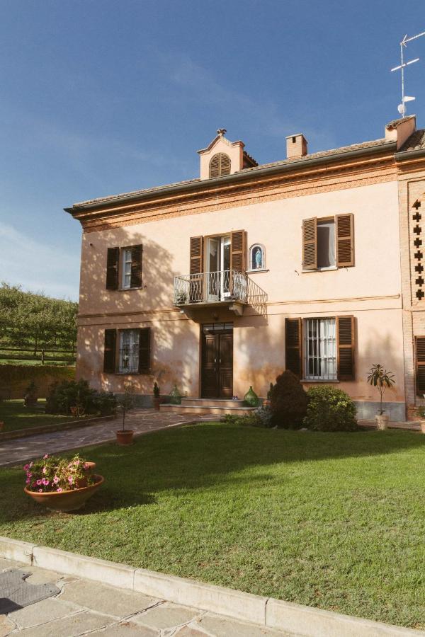 Apart-Agriturismo "La Colomba" Nizza Monferrato Exterior photo